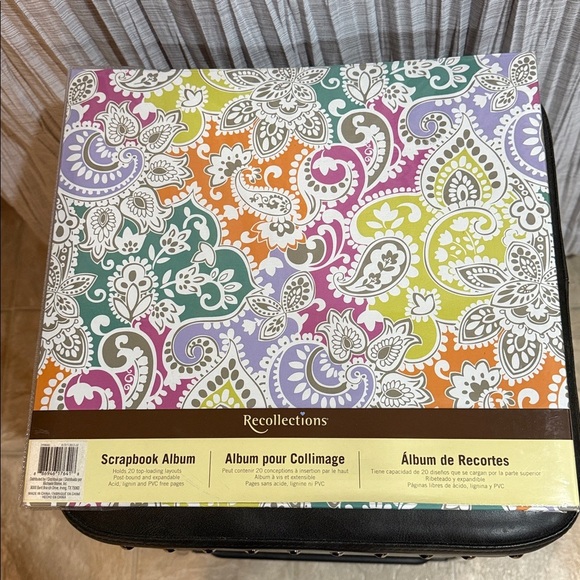 Recollections Scrapbook - Picture 2 of 3